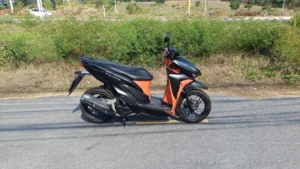 Honda Click 150 right side profile scooter rental Hua Hin