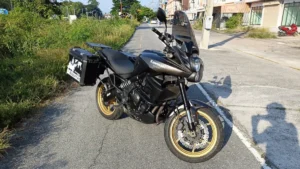 Kawasaki Versys 650 rental bike 2013 front-right angle in Hua Hin